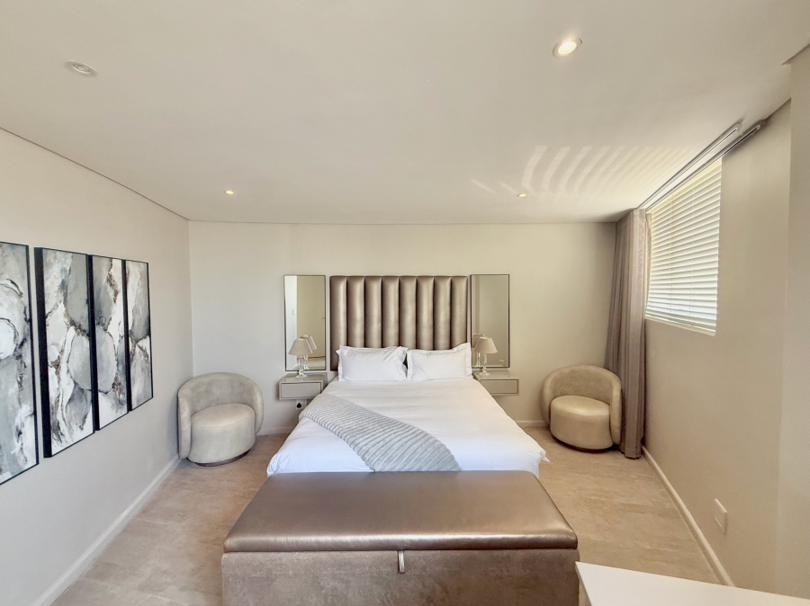 4 Bedroom Property for Sale in Waves Edge Western Cape